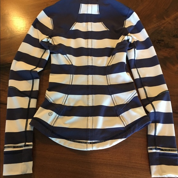 Sold Lululemon Jacket White & Blue Stripes Size 2 - Picture 6 of 7